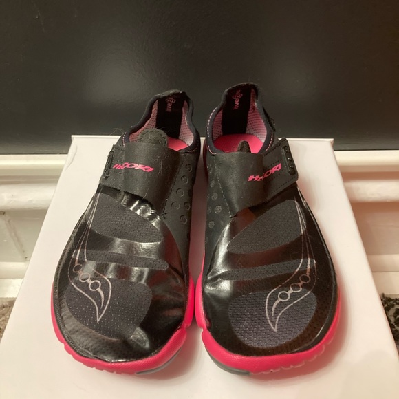 SAUCONY HATTORI Minimalist Running Shoes, size W9.5 (fits like W8.5/9) - Picture 3 of 9